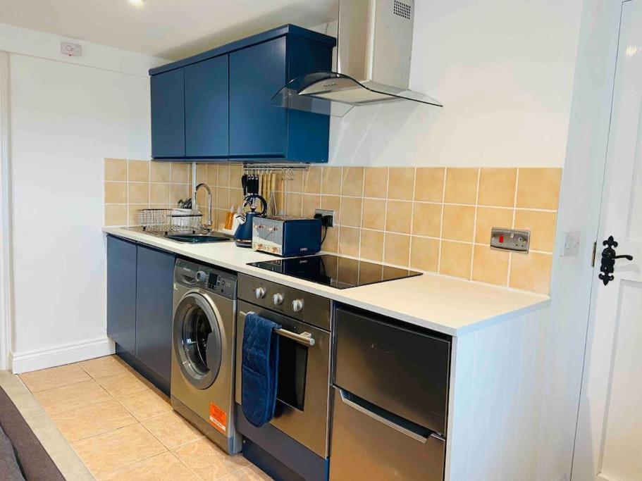 The Mill Stylish Rural Apartment With Beautiful Views Welsh Newton Common Kültér fotó